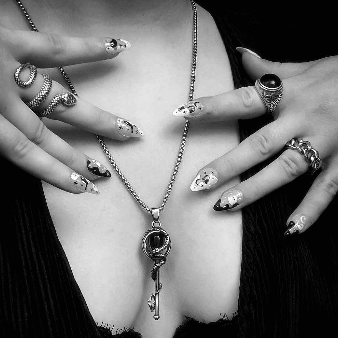 SNAKE KEY.